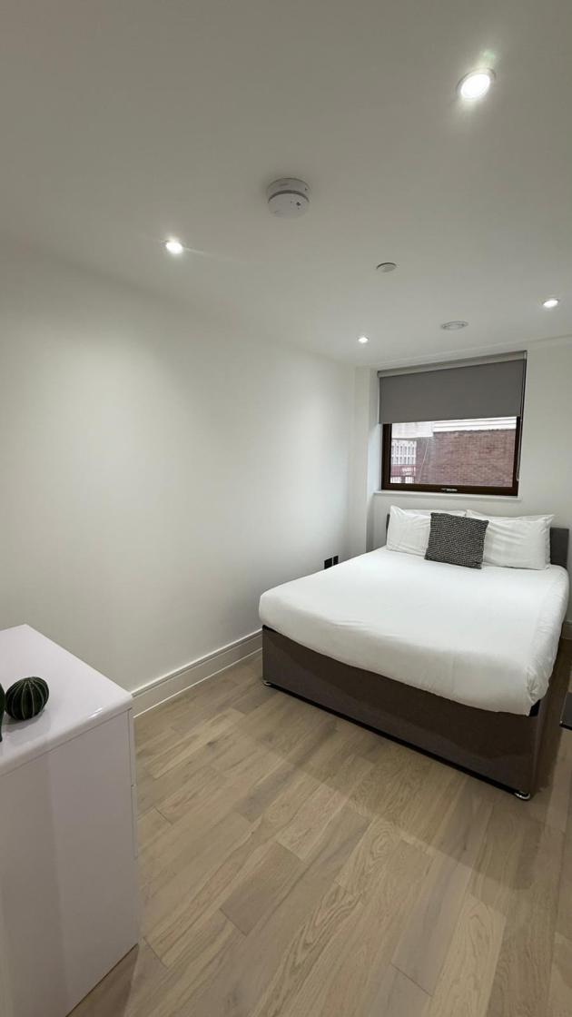 Two Bedrooms Luxuries Apartment, 57 Colts Village C — photo 9