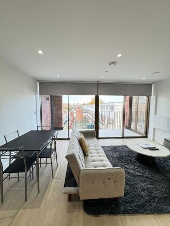 One Bedroom Luxuries Apartment,68 Colts Village C — photo 5