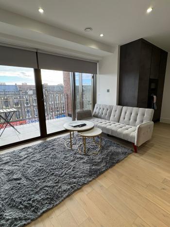One Bedroom Luxuries Apartment,70 Colts Village C — photo 5