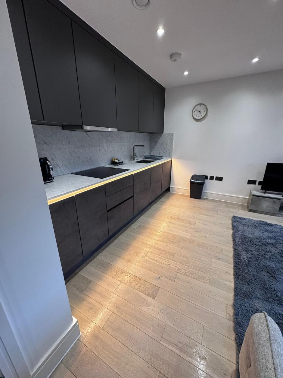 One Bedroom Luxuries Apartment,70 Colts Village C — photo 13