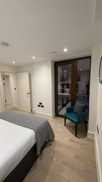 Two Bedrooms Luxuries Apartment, 71 Colts Village C
