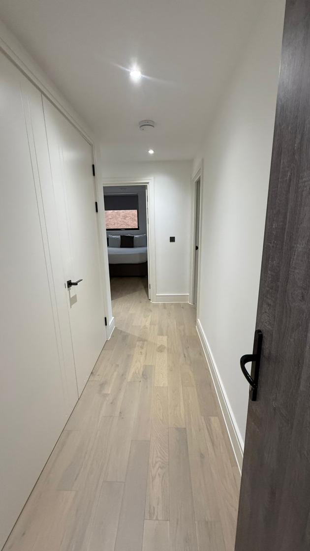 Two Bedrooms Luxuries Apartment, 71 Colts Village C — photo 9