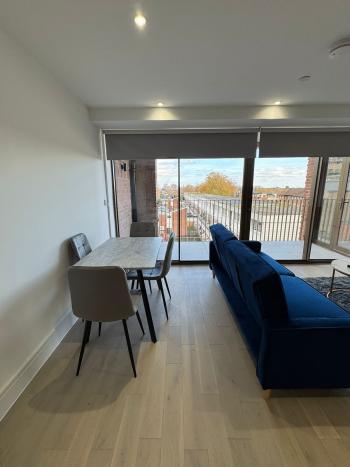 One Bedroom Luxuries Apartment, 73 Colts Village C — photo 3