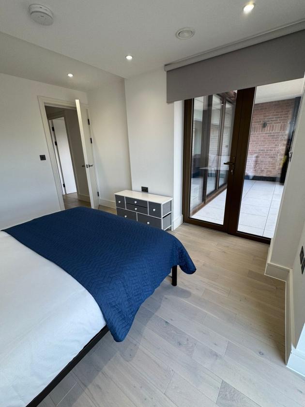 One Bedroom Luxuries Apartment, 73 Colts Village C — photo 5