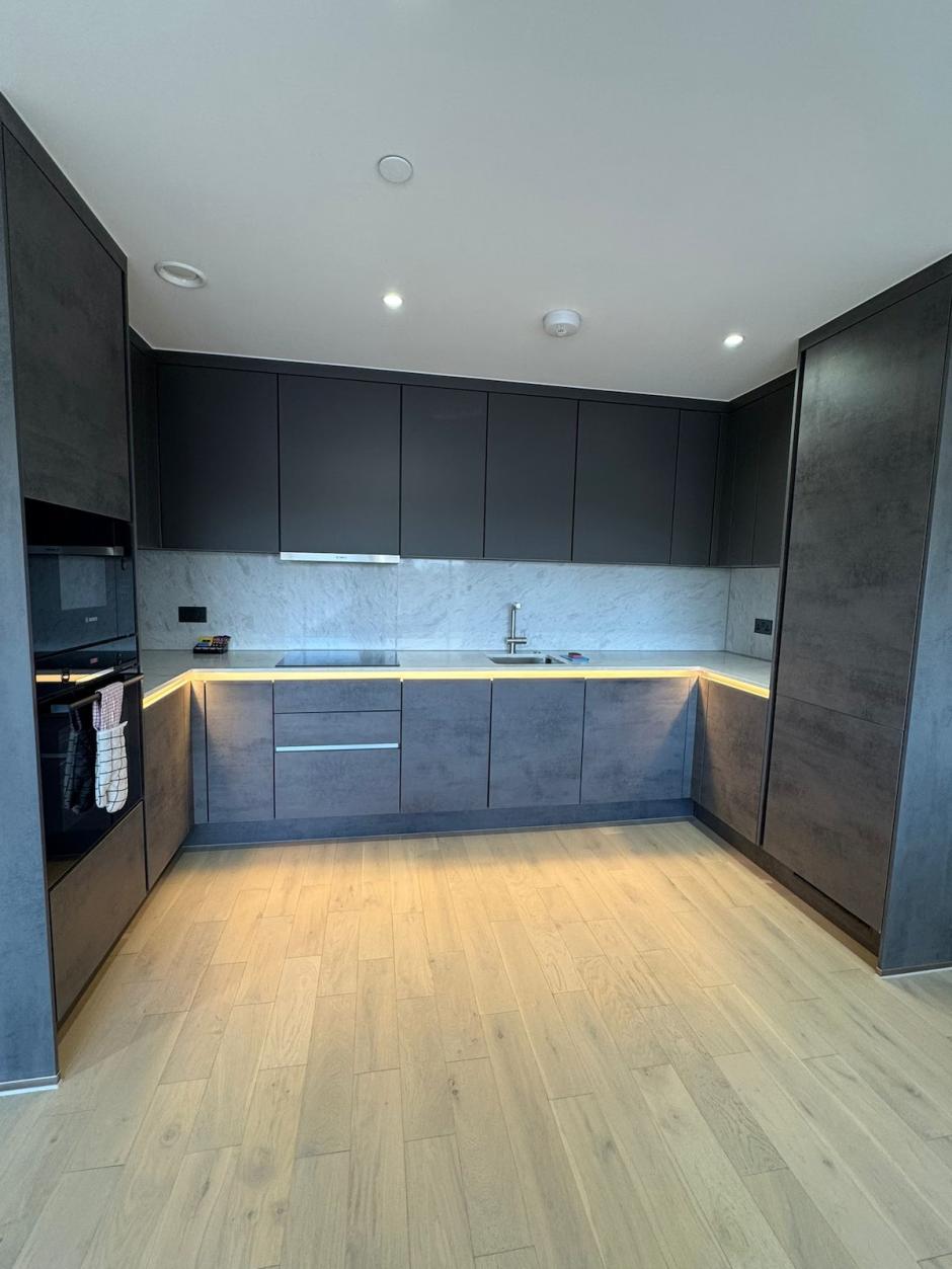 One Bedroom Luxuries Apartment, 73 Colts Village C — photo 9