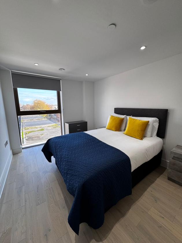 Penthouse ,Three Bedrooms Luxuries Apartment, 78 Colts Village C — photo 10