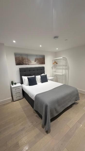 One Bedroom Luxuries Apartment, 58 Colts Village C — photo 4