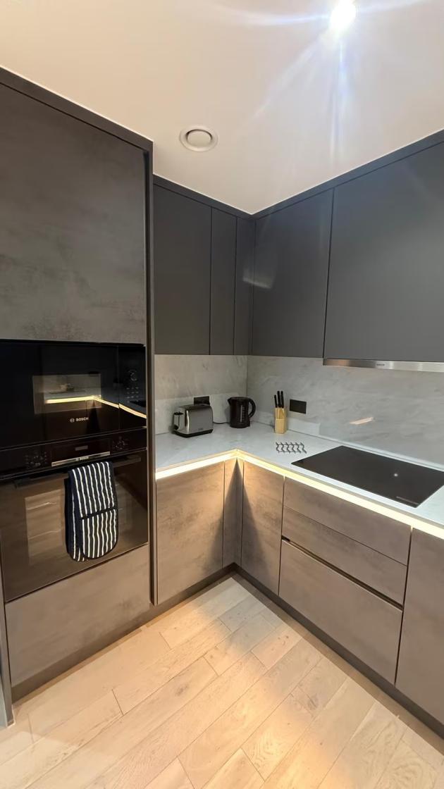One Bedroom Luxuries Apartment, 58 Colts Village C — photo 11