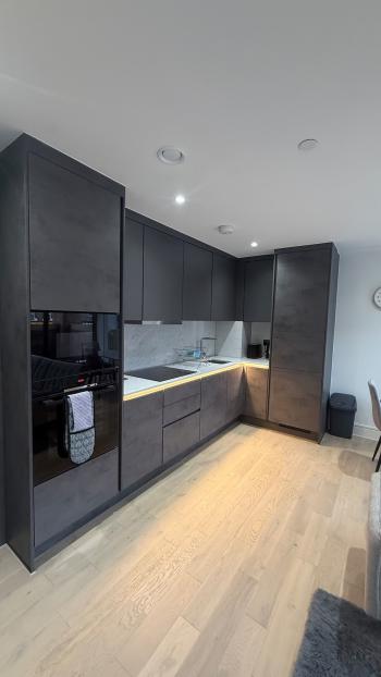 Two Bedrooms Luxuries Apartment, 59 Colts Village C — photo 4
