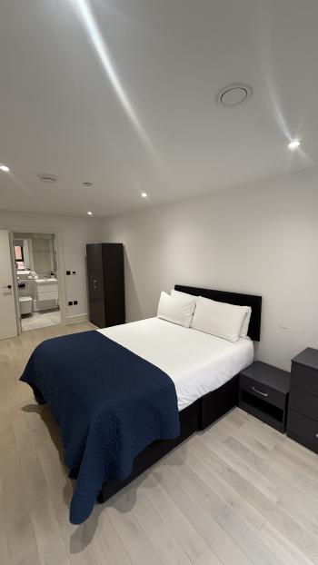 Three Bedrooms Luxuries Apartment, 62 Colts Village C